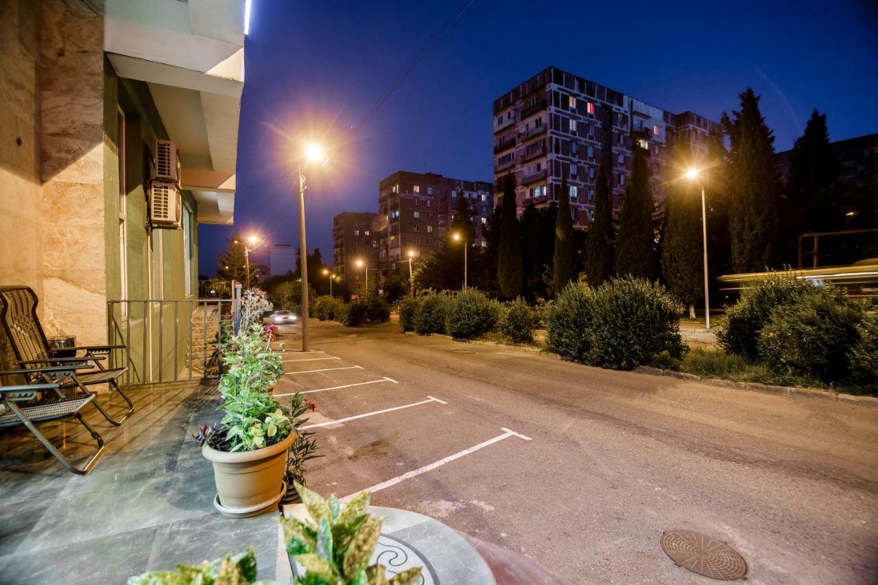 Hotel Makona 第比利斯 外观 照片